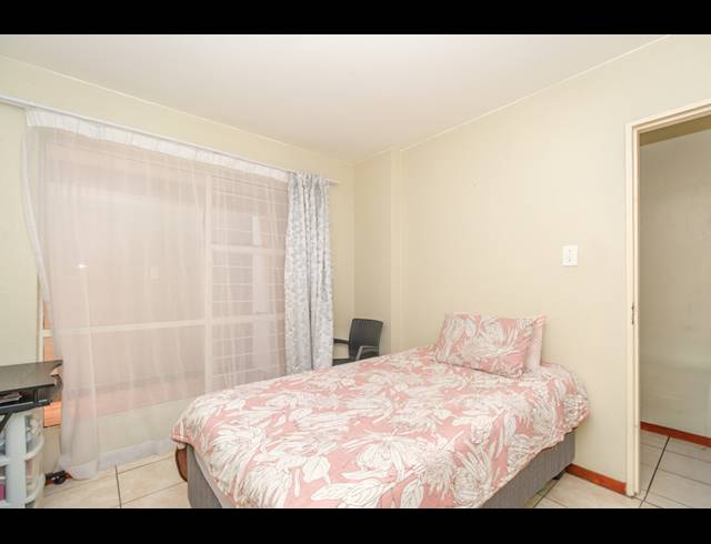 1 BEDROOM APARTMENT FOR SALE IN BLACKHEATH